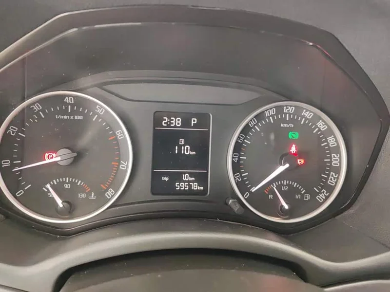 Volkswagen Octavia — фото 14