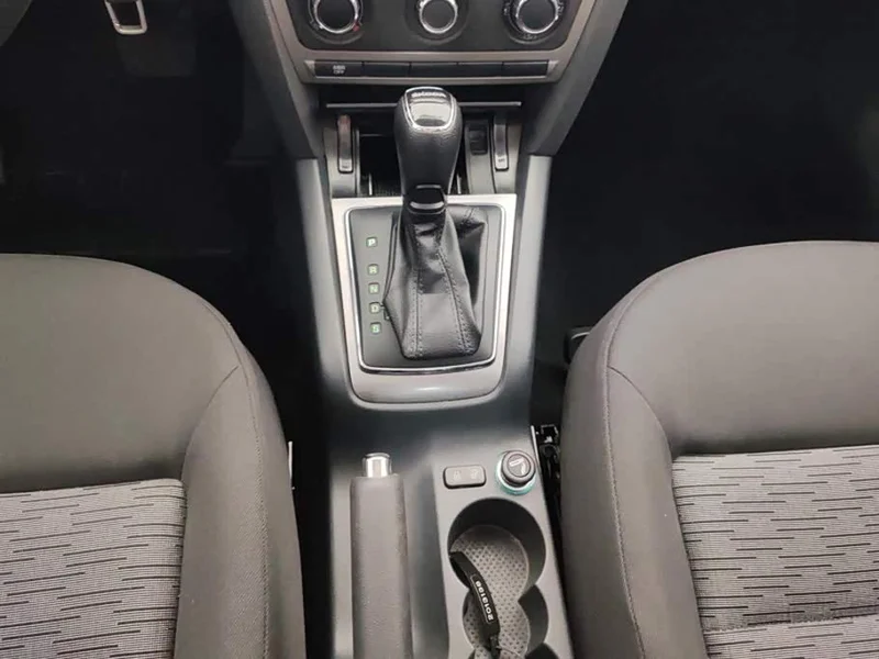 Volkswagen Octavia — фото 16