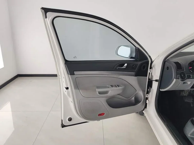 Volkswagen Octavia — фото 7