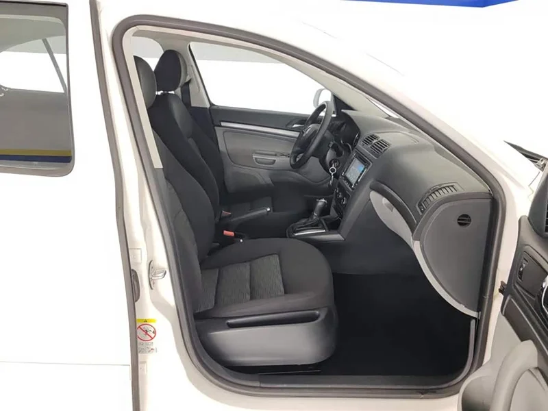 Volkswagen Octavia — фото 8