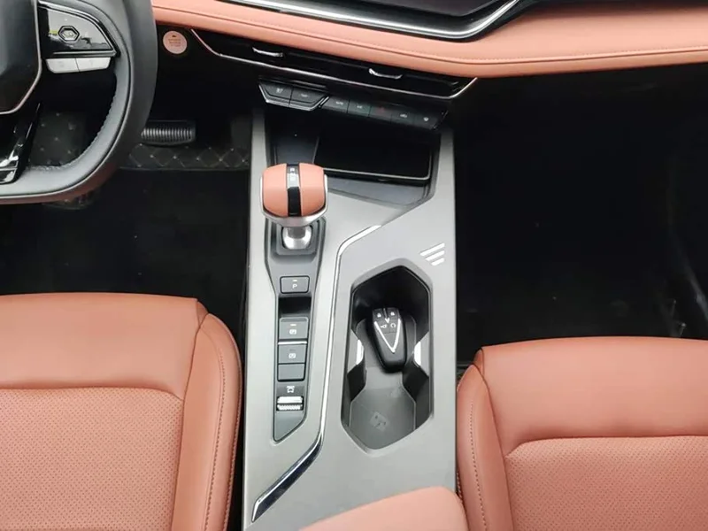 Changan X5 PLUS — фото 16