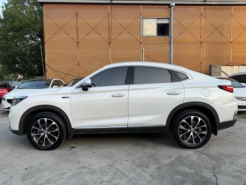 Changan CS85 COUPE — фото 13