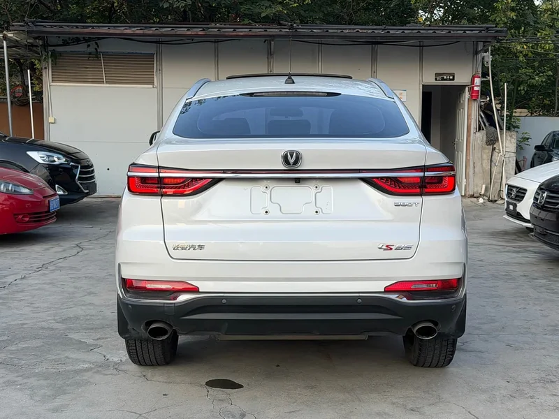 Changan CS85 COUPE — фото 15