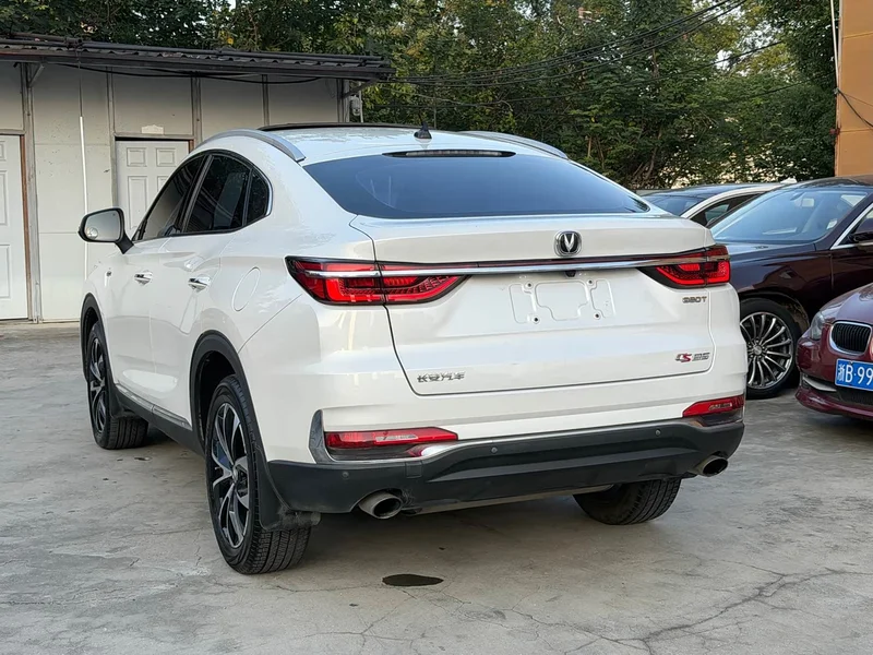 Changan CS85 COUPE — фото 16