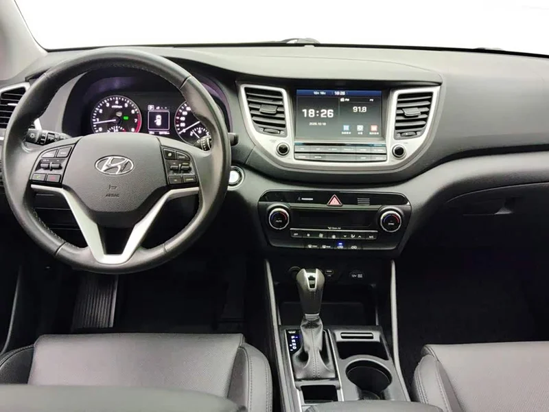 Hyundai Tucson — фото 12