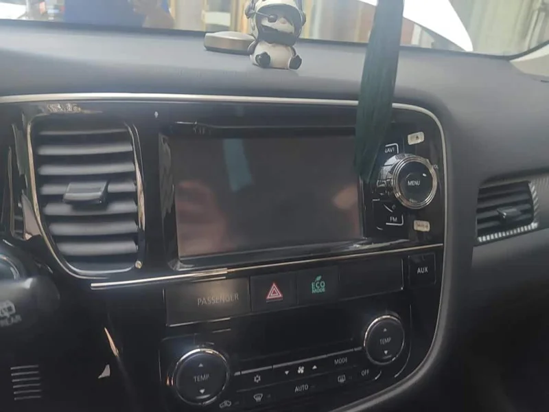Mitsubishi Outlander — фото 13