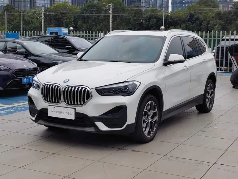 BMW X1 — фото 1