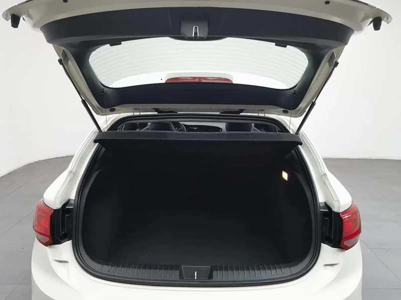 Hyundai i30 — фото 16