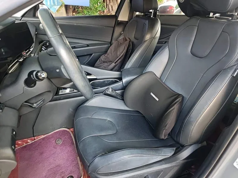 Hyundai Elantra — фото 16