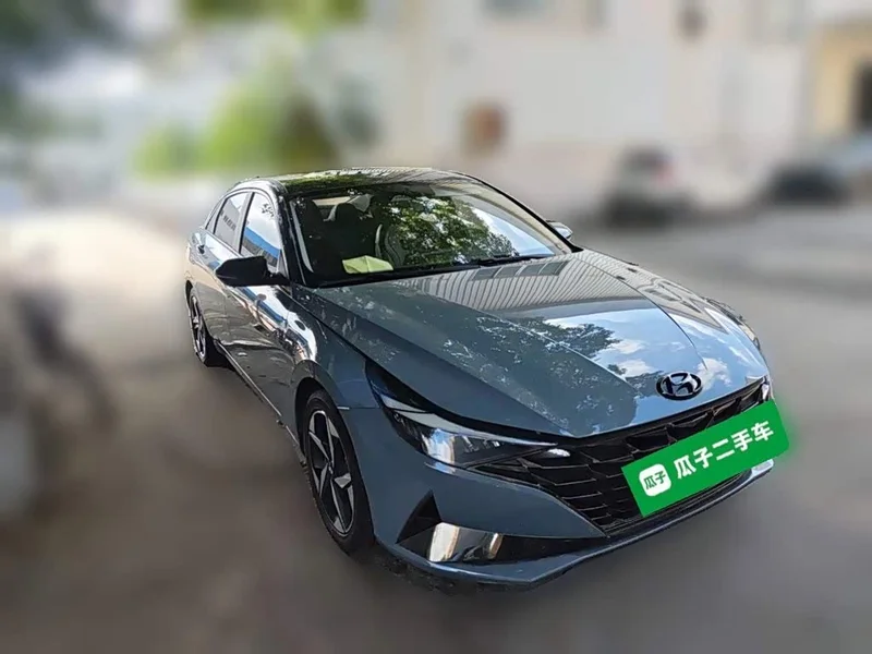 Hyundai Elantra — фото 3