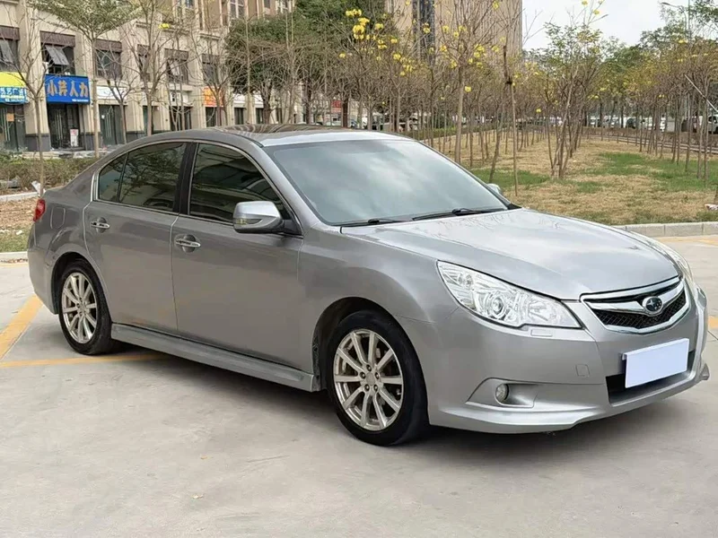 Subaru Legacy — фото 3