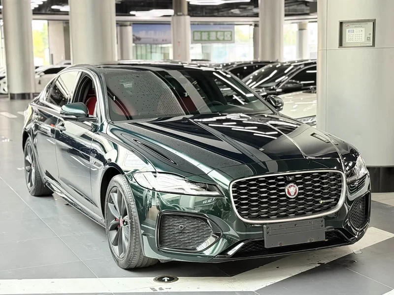 Jaguar XFL — фото 3