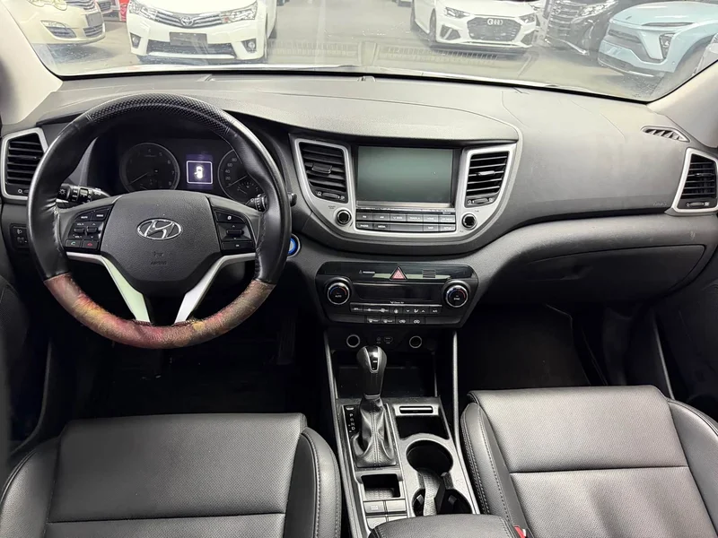 Hyundai Tucson — фото 8
