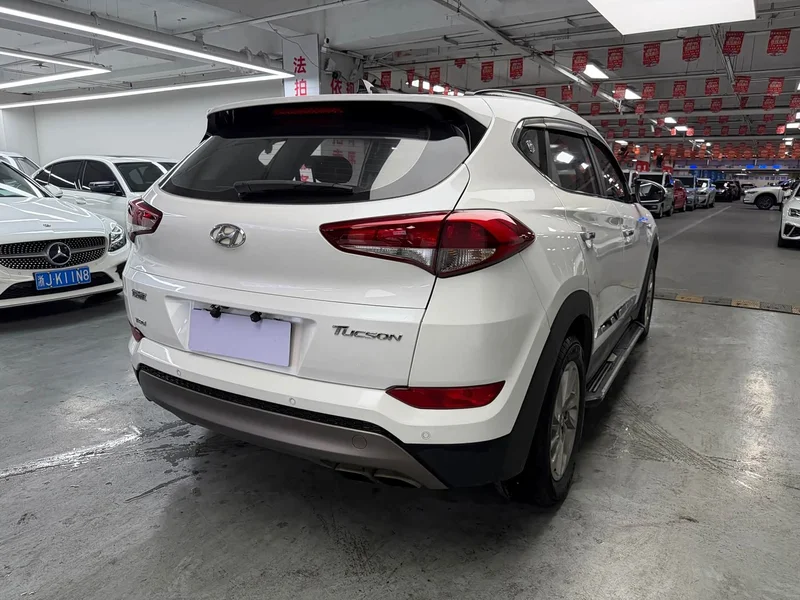 Hyundai Tucson — фото 10