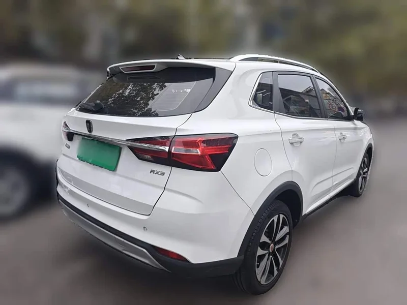 Roewe RX3 — фото 4