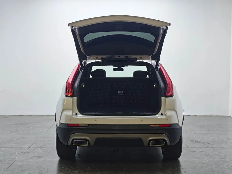 Cadillac XT4 — фото 12