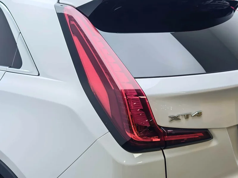 Cadillac XT4 — фото 7