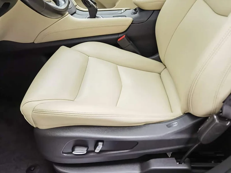 Cadillac XT5 — фото 20