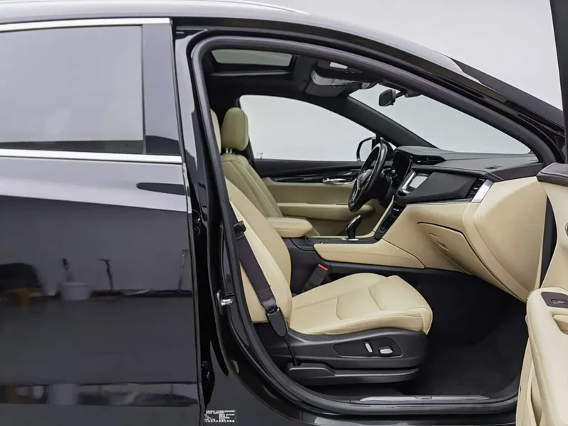 Cadillac XT5 — фото 23