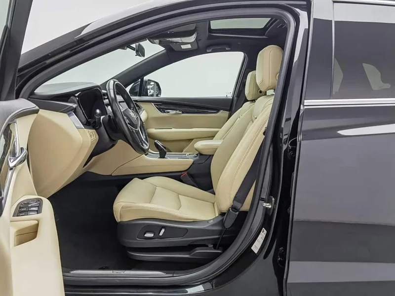 Cadillac XT5 — фото 10