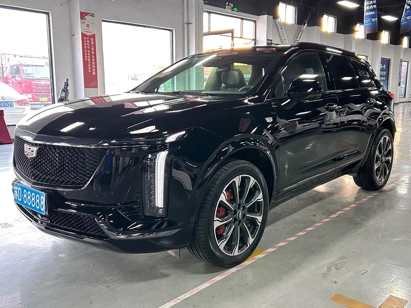 Cadillac XT5 — фото 1