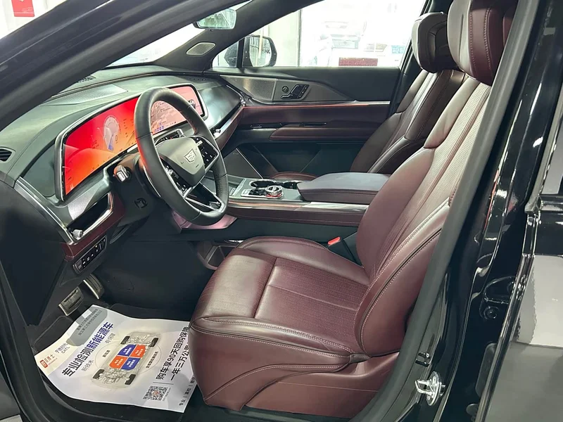 Cadillac XT5 — фото 2