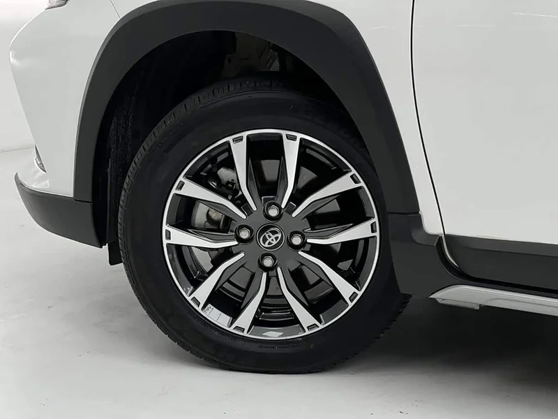 Toyota Yaris L — фото 18