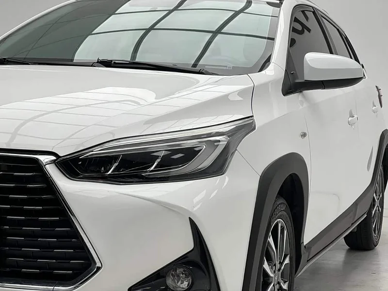 Toyota Yaris L — фото 4