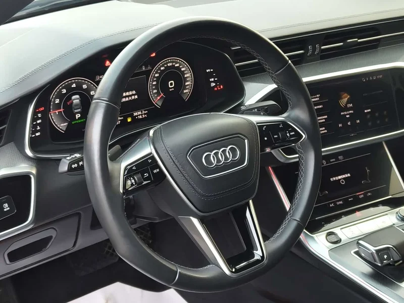 Audi A6L — фото 8