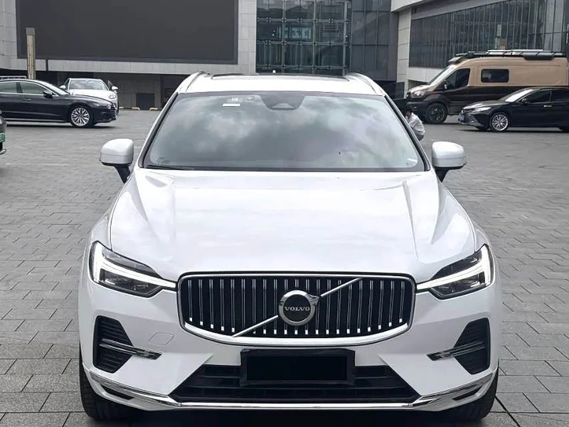 Volvo XC60 — фото 2