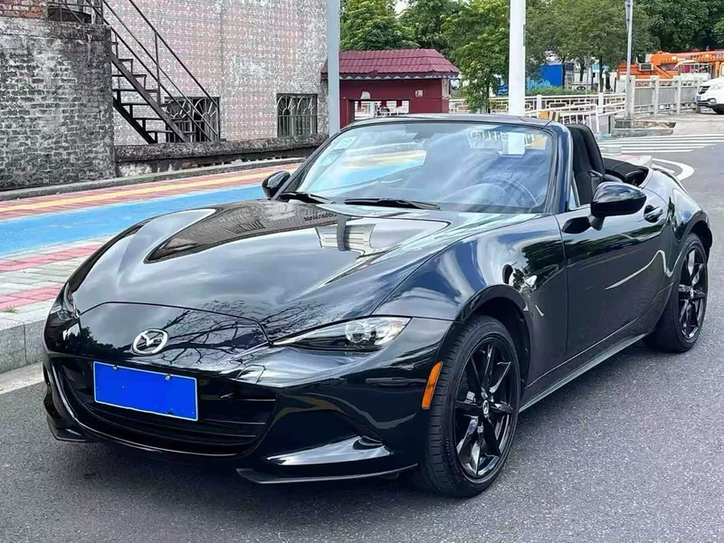 Mazda MX-5 — фото 1