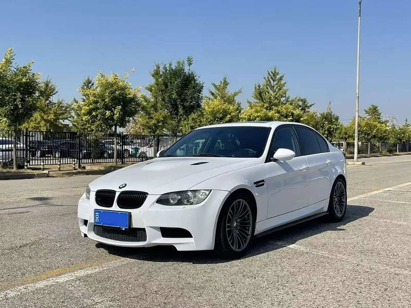 BMW M3 — фото 1