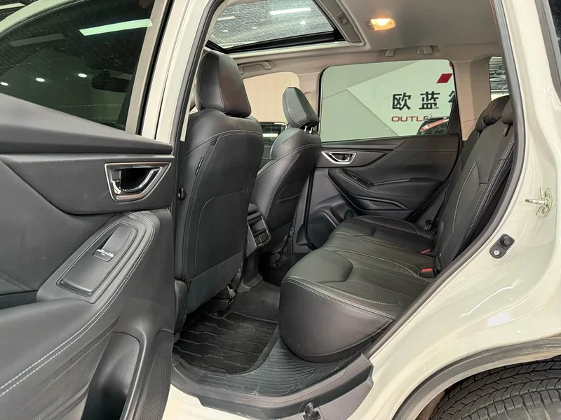 Subaru Forester — фото 13
