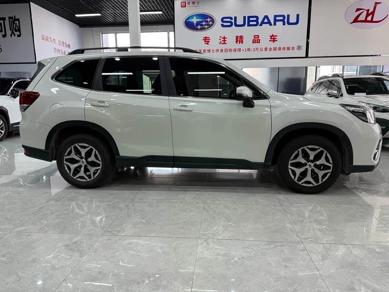 Subaru Forester — фото 7