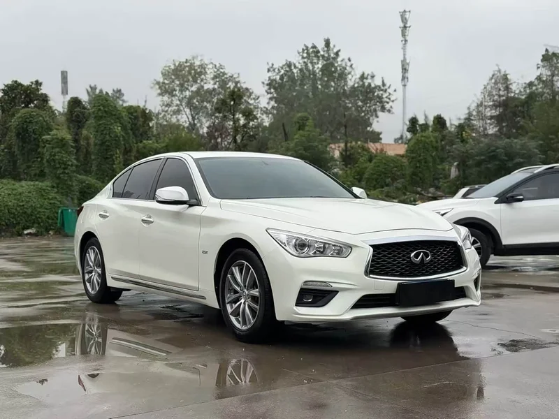 Infiniti Q50L — фото 3