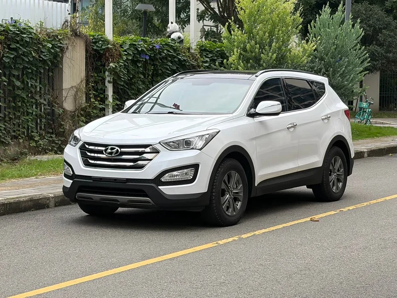 Hyundai Santa Fe — фото 1