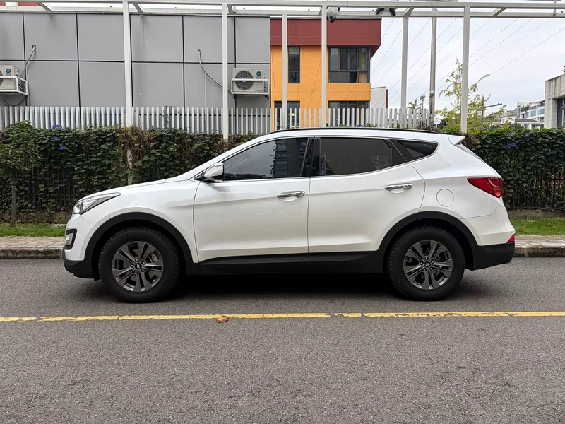 Hyundai Santa Fe — фото 7