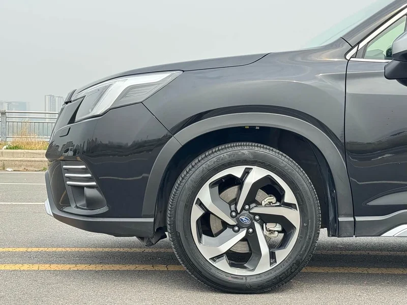 Subaru Forester — фото 6