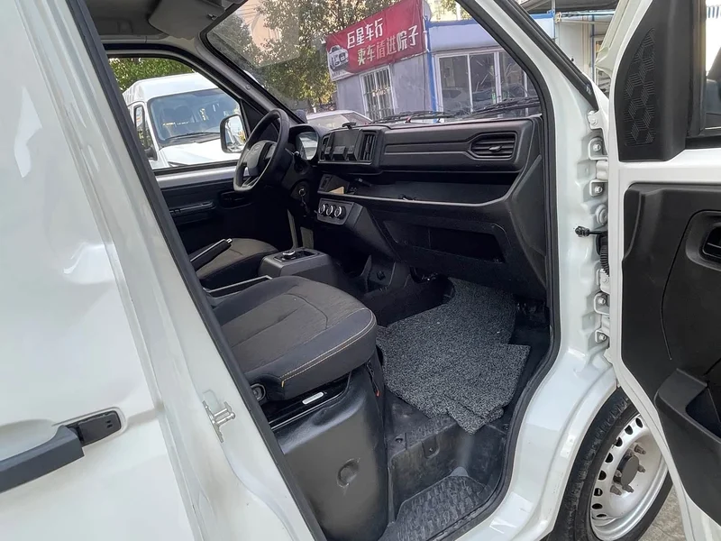 BYD Dolphin EV — фото 9