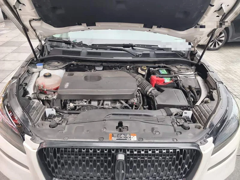 Jeep Renegade — фото 16