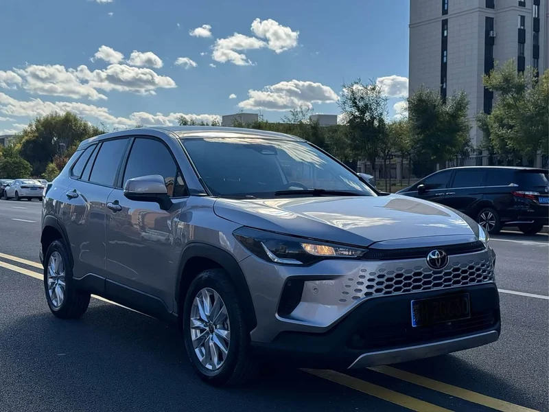 Toyota Corolla Cross — фото 2
