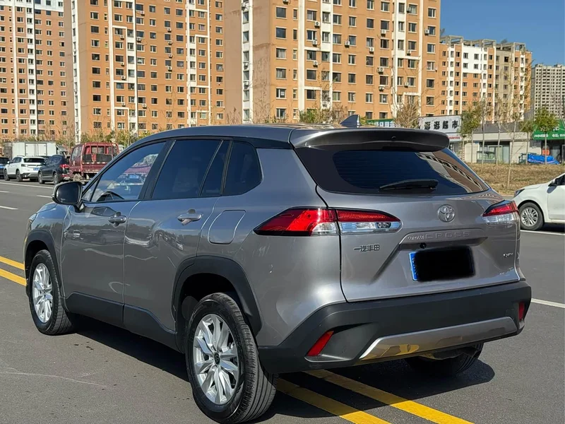 Toyota Corolla Cross — фото 9