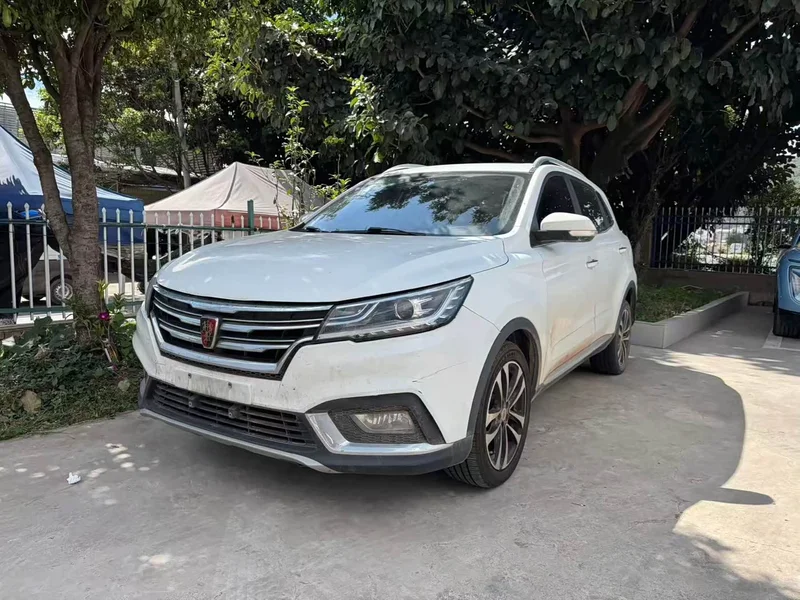 Roewe RX3 — фото 1