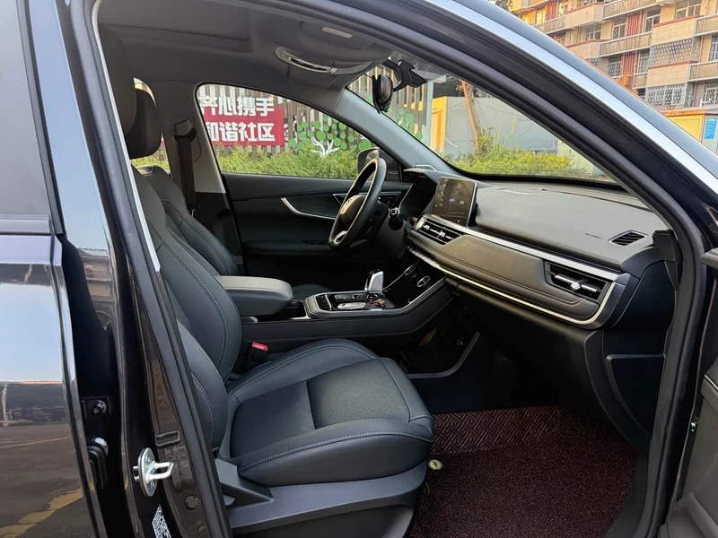Chery Tiggo 8 — фото 10