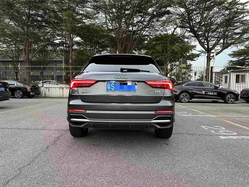 Audi Q3 — фото 5