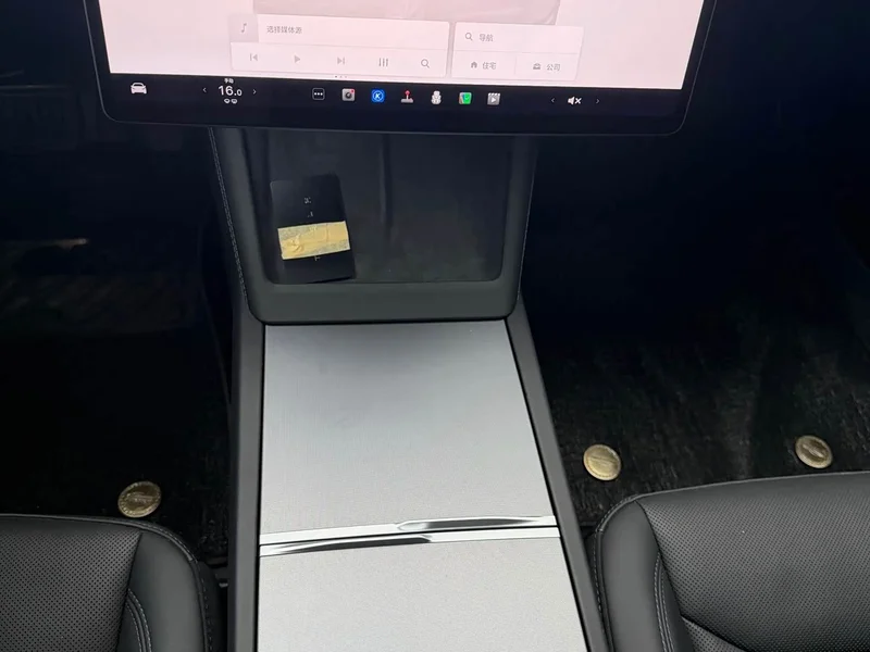 Tesla Model 3 — фото 13