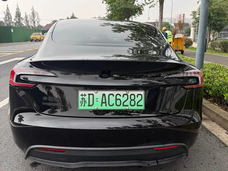 Tesla Model 3 — фото 5