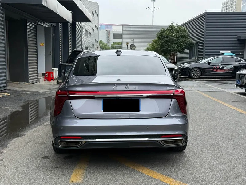 Hongqi H5 — фото 4