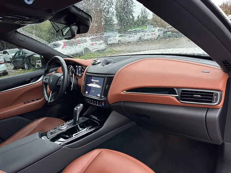 Maserati Levante — фото 14