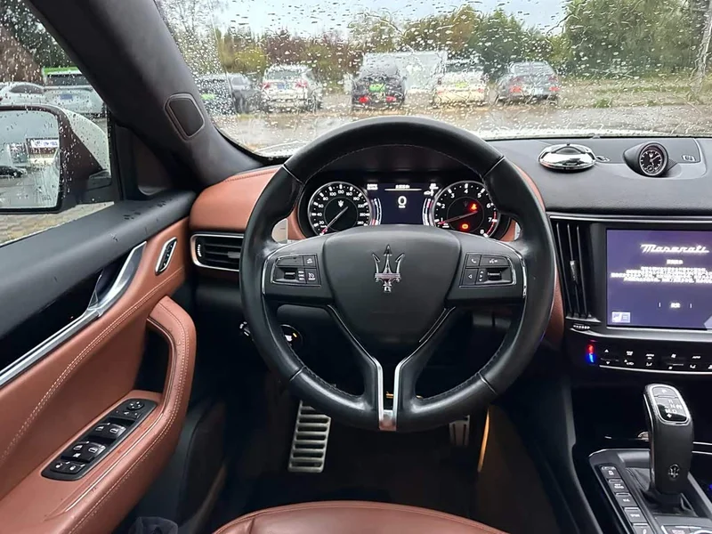 Maserati Levante — фото 19
